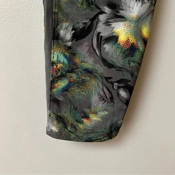 Adidas Energy Running Floral Crop Leggings Size Small Gray Climacool - Picture 3 of 13
